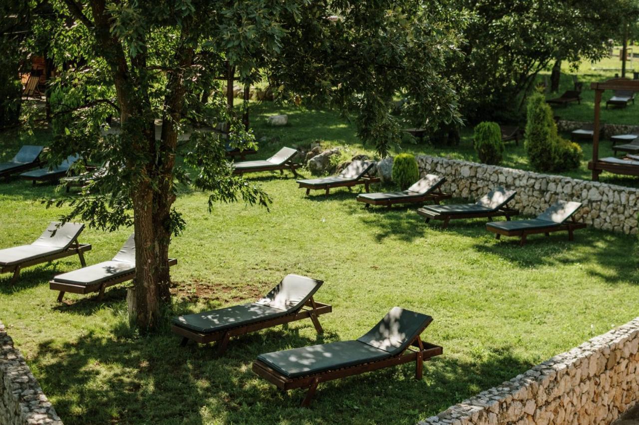 Hotel Etno Centar Balasevic Boljevac المظهر الخارجي الصورة